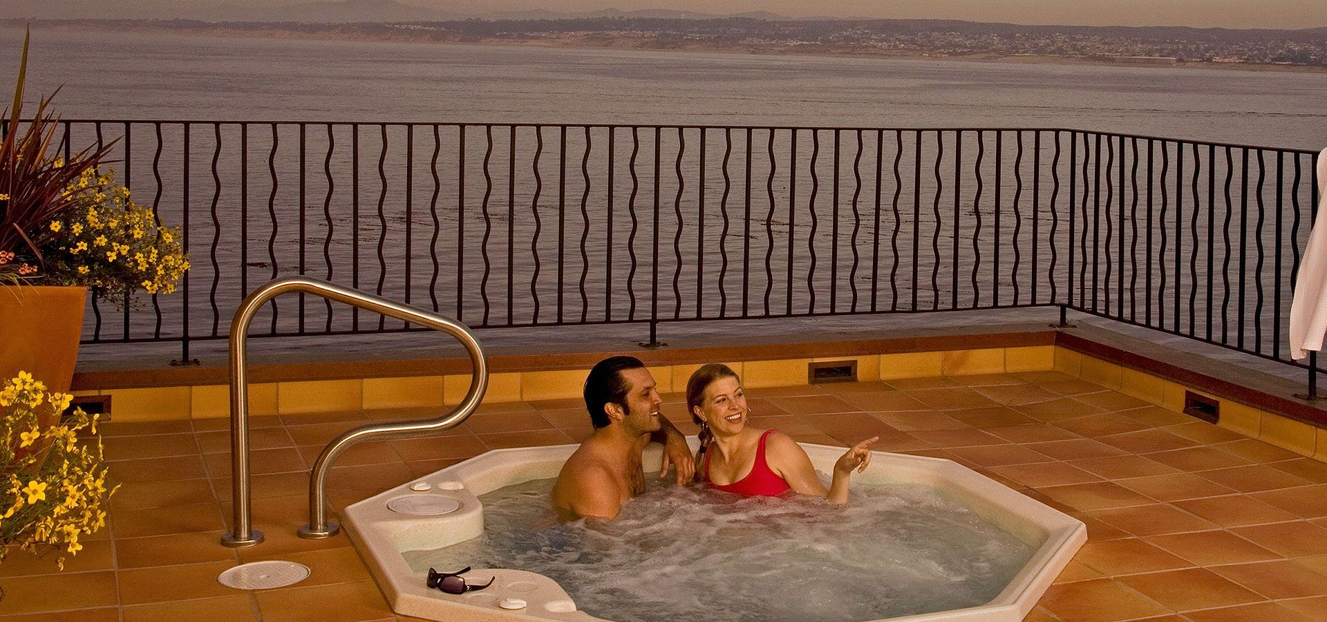 Specials of Hotel Monterey