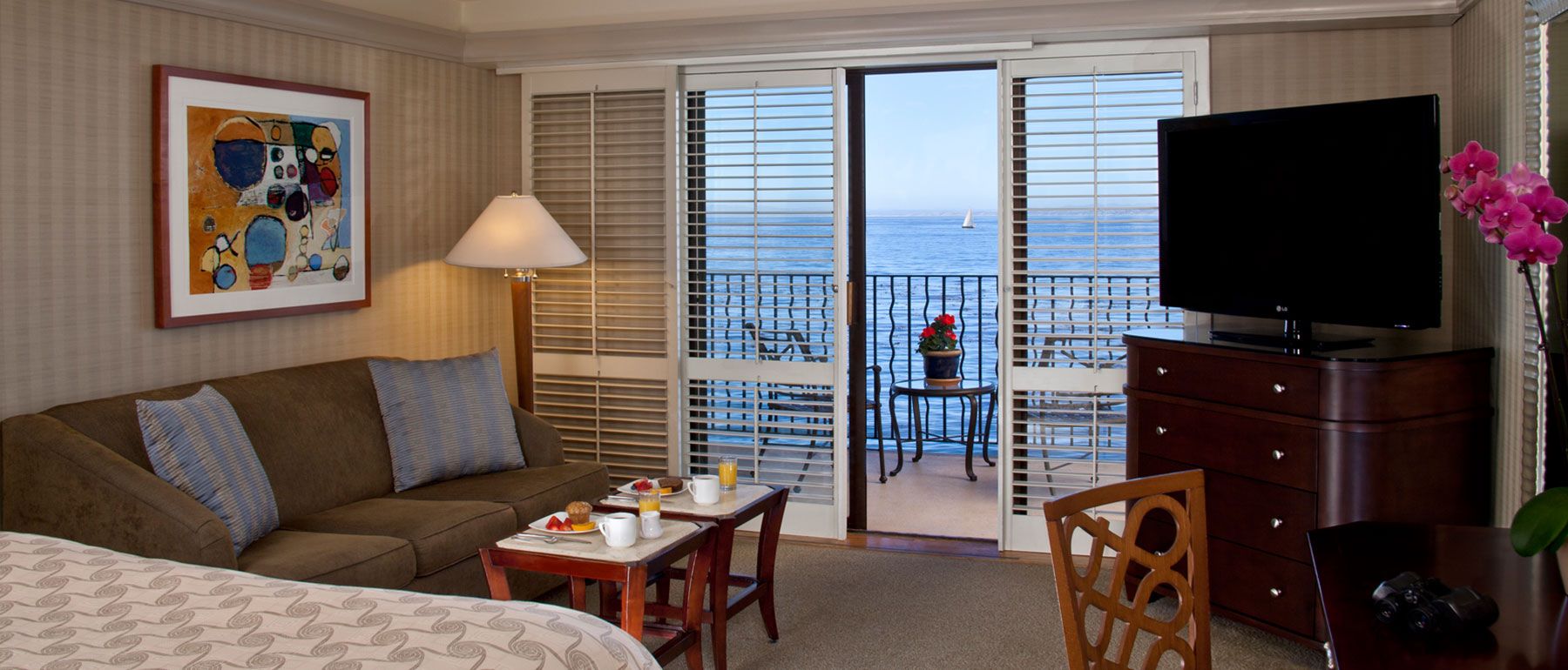 Oceanfront Room in Monterey Bay Inn Hotel