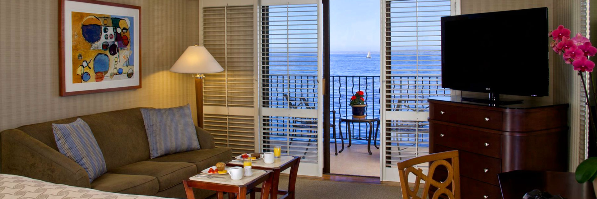 Monterey Bay Inn - Oceanfront Boutique Hotel In Monterey CA